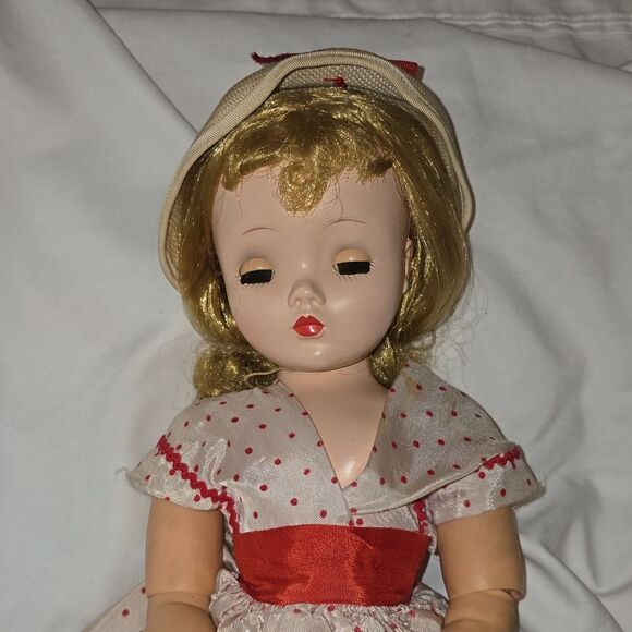 Vintage MADAME ALEXANDER 1950's Doll "Winnie" 20' H, Excellent Cond! - Picture 9 of 15